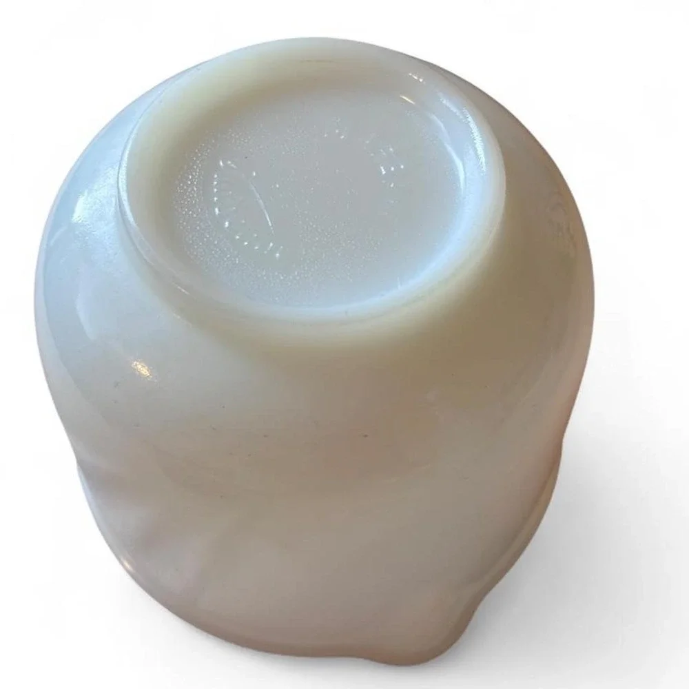 Vintage Glasbake White Milk Glass Spout Mixing Bowl 20CJ Sunbeam Mixmaster